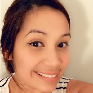 Meet your Posher, Valerie